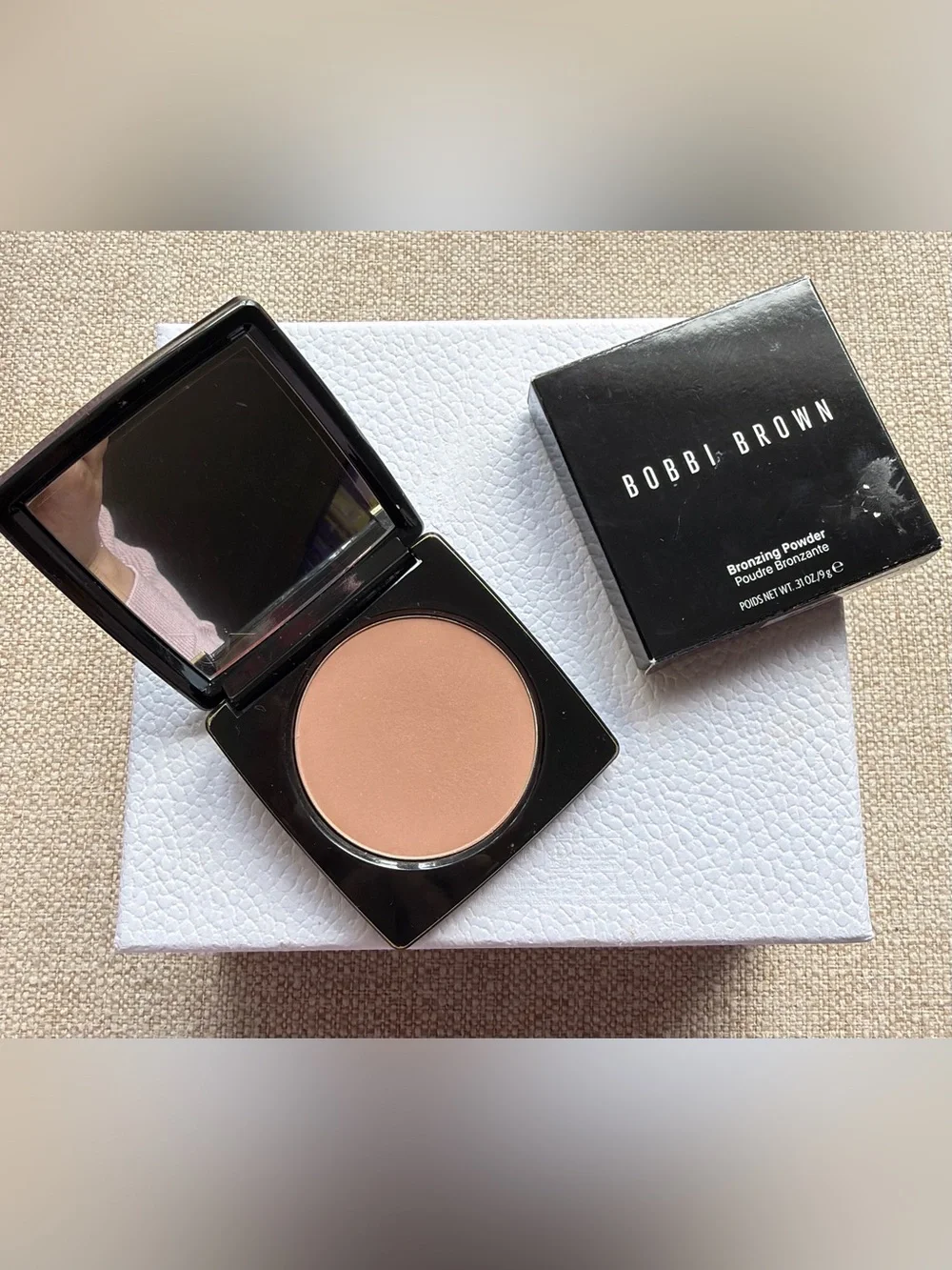 ✨ Bobbi Brown Bronzing Powder – Medium | Brand New